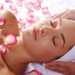 masaje facial Exclusivo pétalos de rosas Masajes Premium Gold