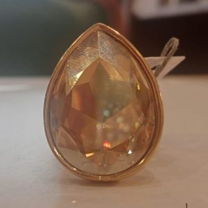 Anillo lágrima dorado